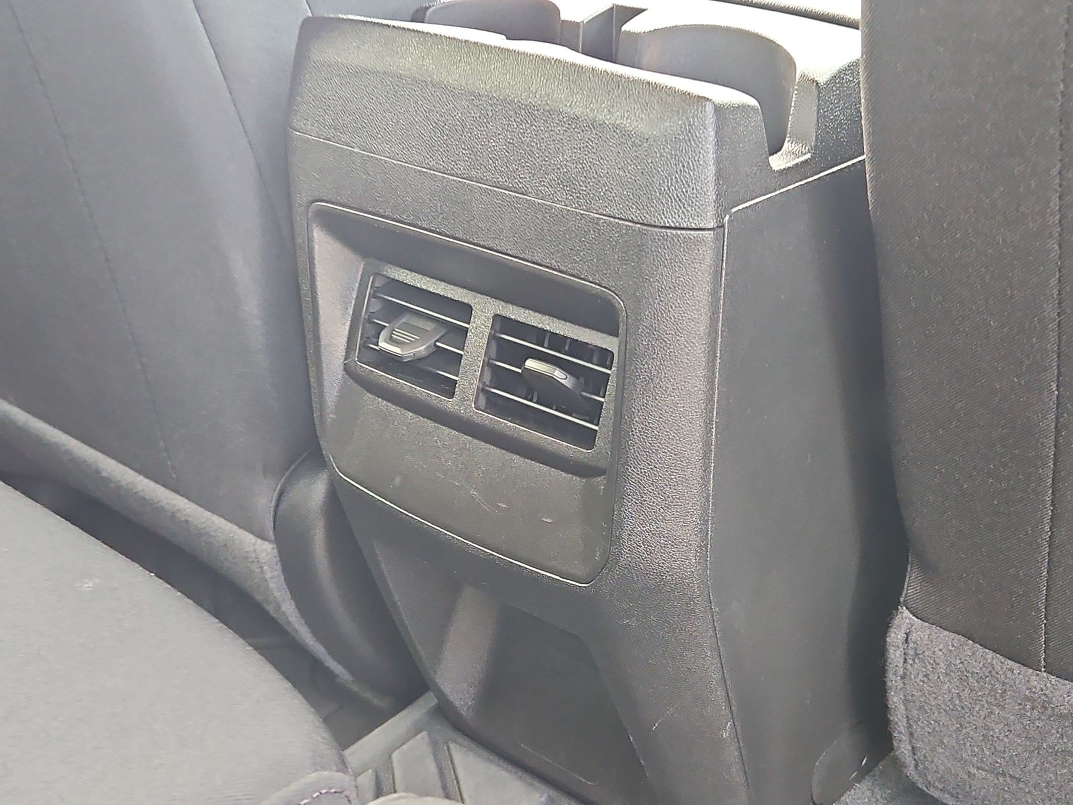 Used 2025 Chevrolet Colorado W/T w/ Advanced Trailering Package RWD image 29