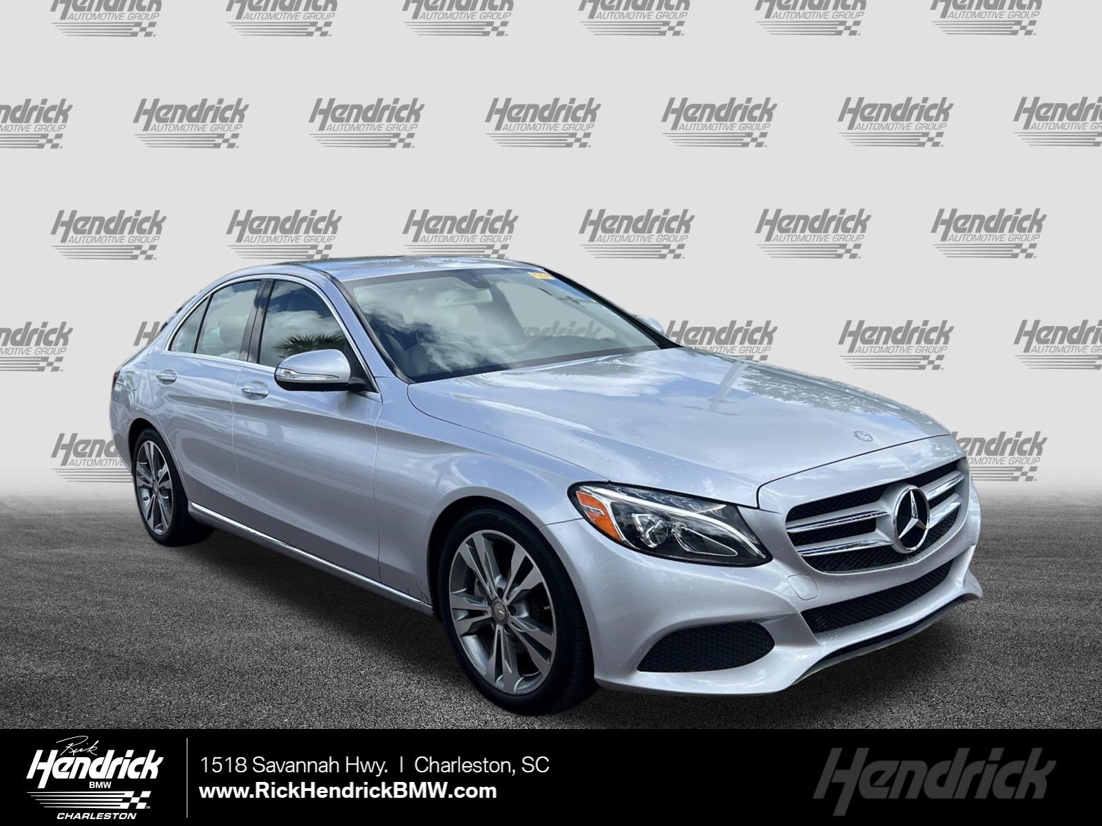 Used 2015 Mercedes-Benz C 300 Sedan image 1