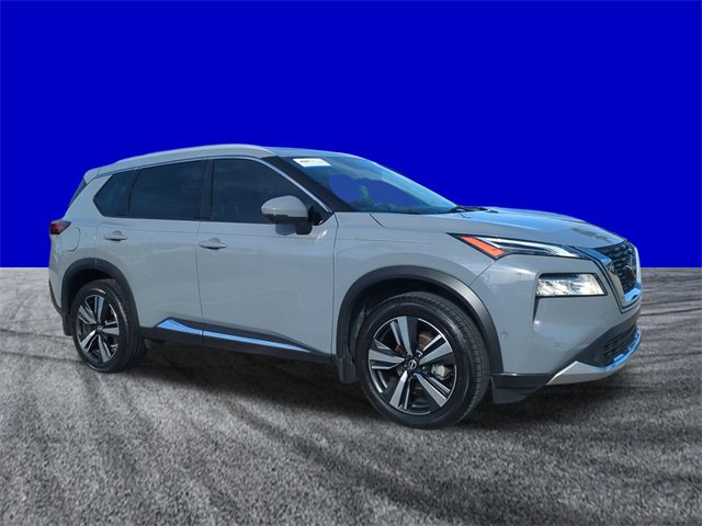 Used 2023 Nissan Rogue Platinum w/ Platinum Premium Package image 2