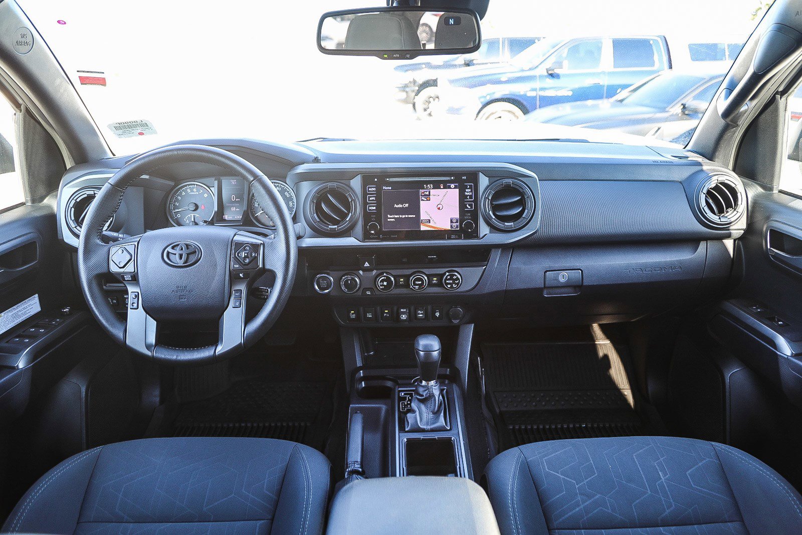 Used 2018 Toyota Tacoma TRD Off-Road image 14