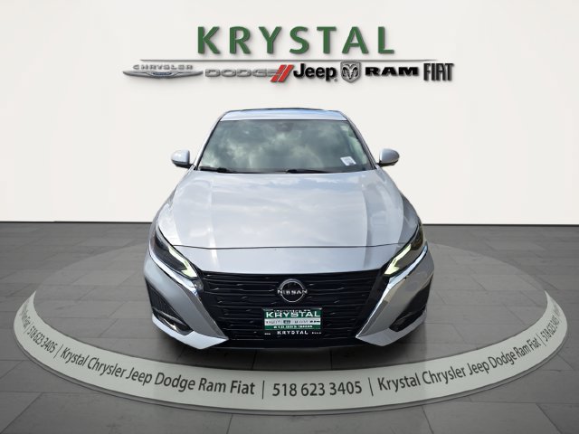 Used 2024 Nissan Altima 2.5 SL AWD/4WD image 2