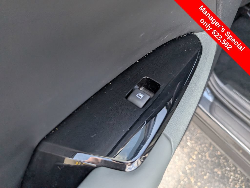 Used 2023 Kia Sportage X-Line w/ X-Line Premium Package AWD/4WD image 11