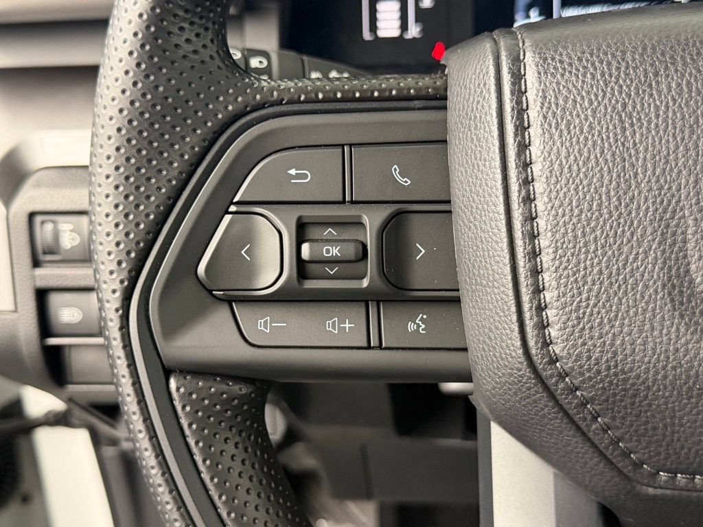 Used 2026 Toyota Tacoma SR5 AWD/4WD image 25