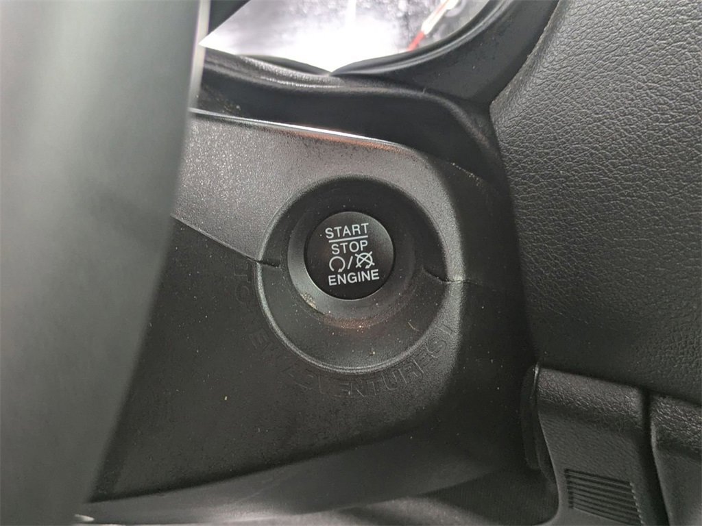 Used 2021 Jeep Renegade Latitude w/ Sun & Sound Group image 20