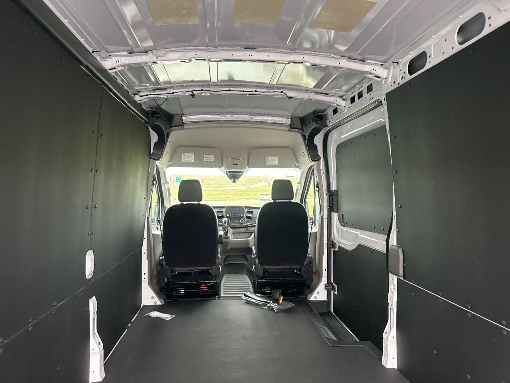 New 2025 Ford Transit 250 148 Medium Roof w/ Load Area Protection Package RWD image 15