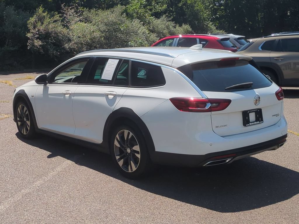 Used 2018 Buick Regal Essence w/ Driver Confidence Package #1 AWD/4WD image 6