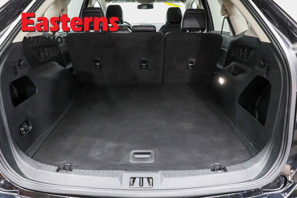 Used 2020 Ford Edge SEL image 9