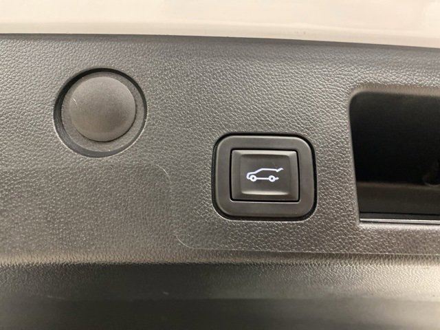 Certified 2025 Chevrolet Equinox RS w/ Safety and Technology Package image 10