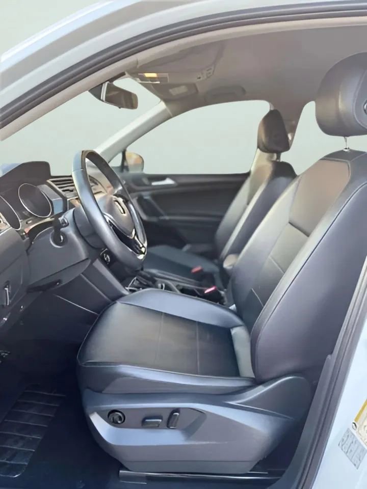 Used 2020 Volkswagen Tiguan SEL image 23