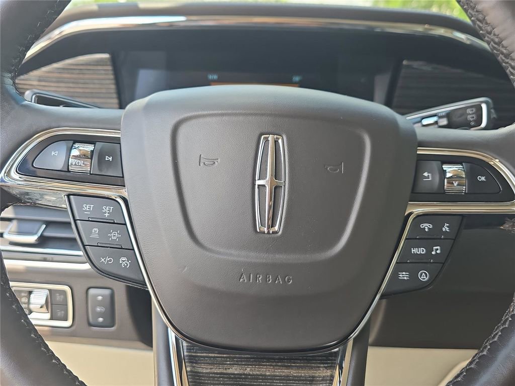 Certified 2023 Lincoln Navigator Black Label AWD/4WD image 21