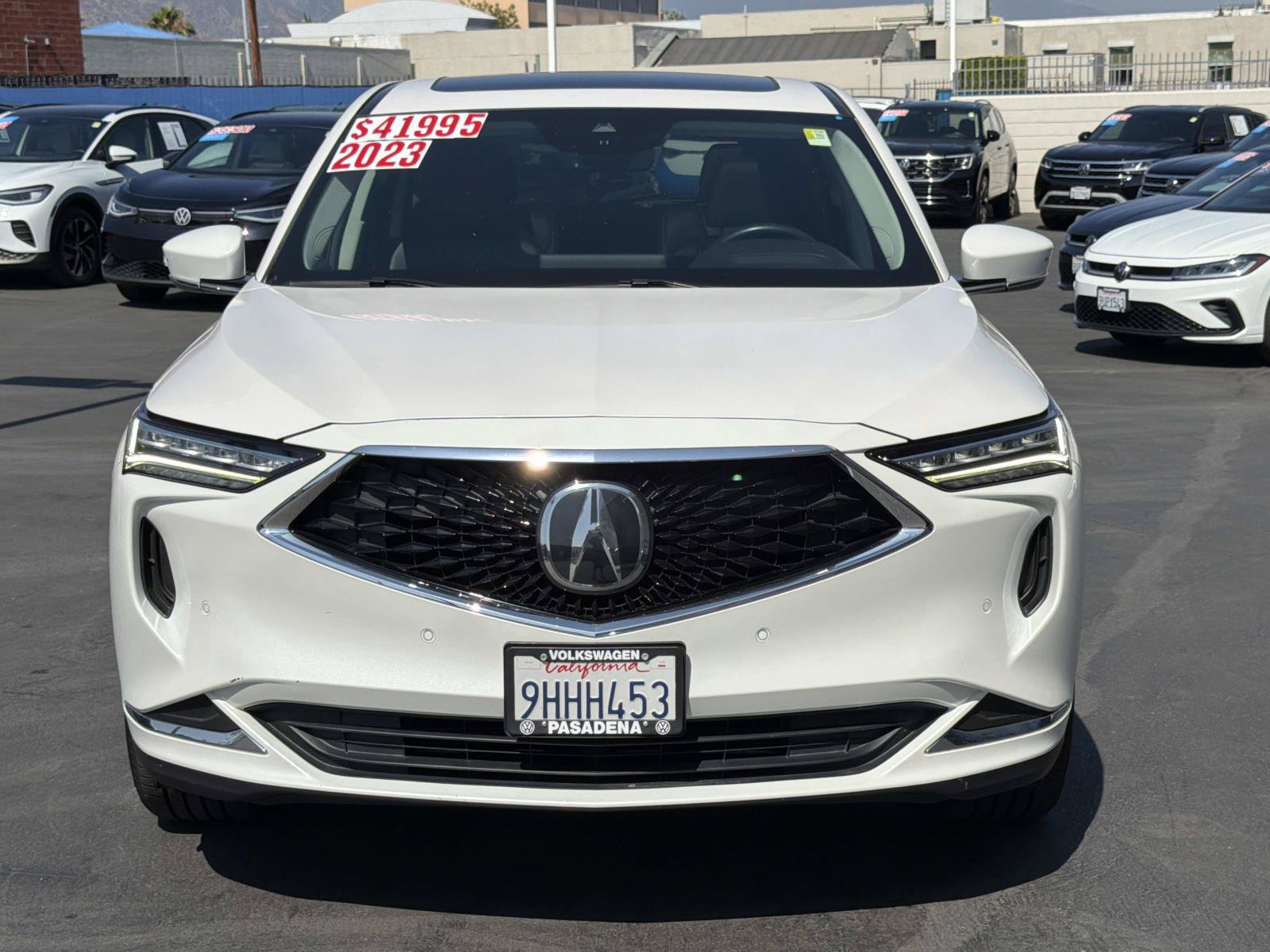 Used 2023 Acura MDX w/ Technology Package AWD/4WD image 2