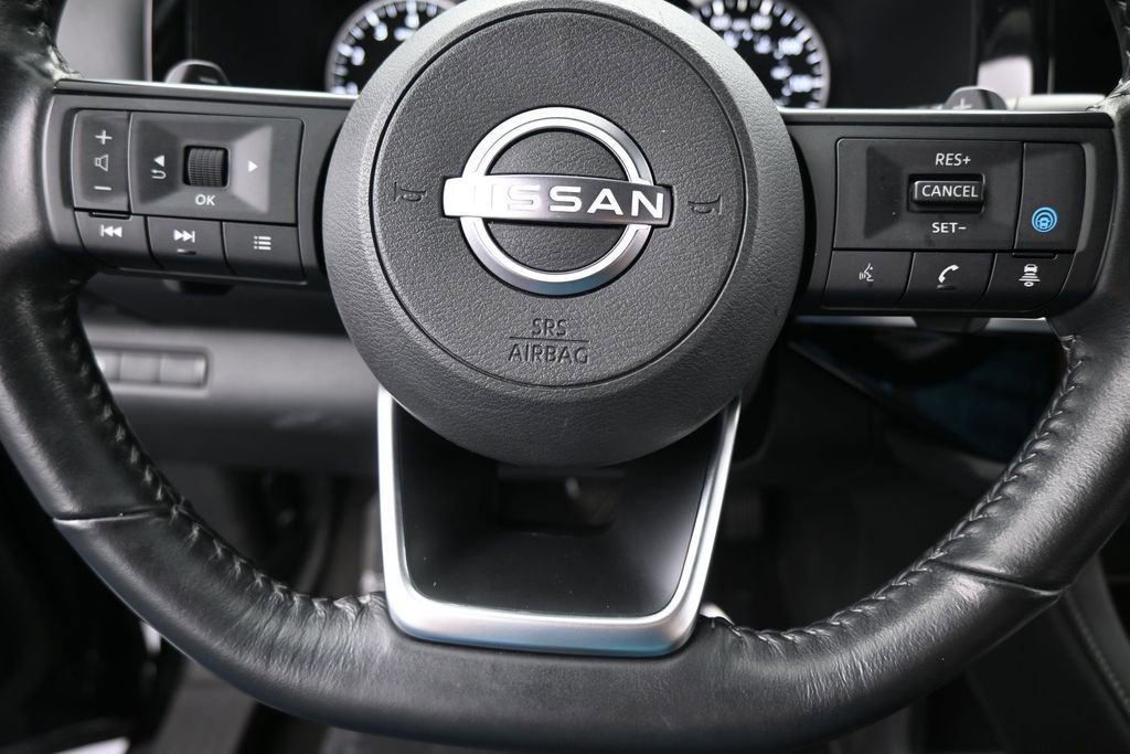 Used 2024 Nissan Pathfinder SV FWD image 32