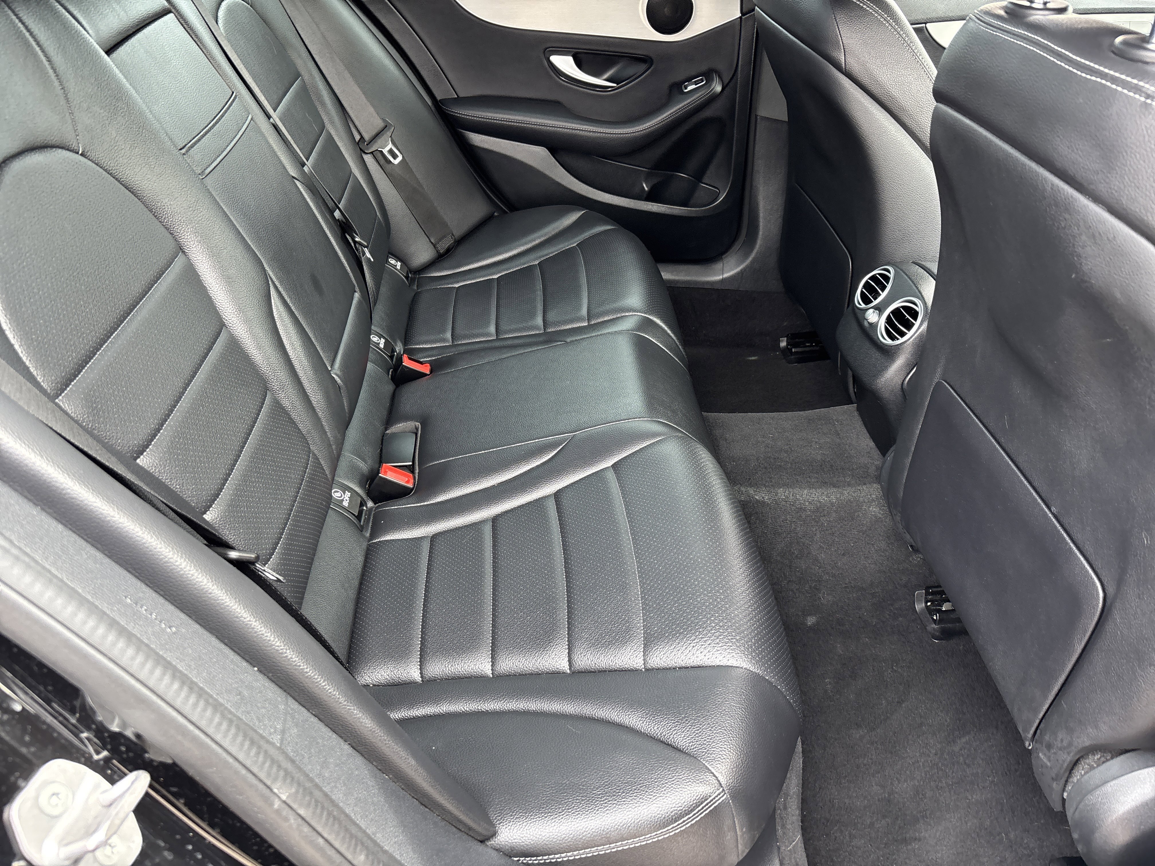 Used 2021 Mercedes-Benz C 300 Sedan image 12