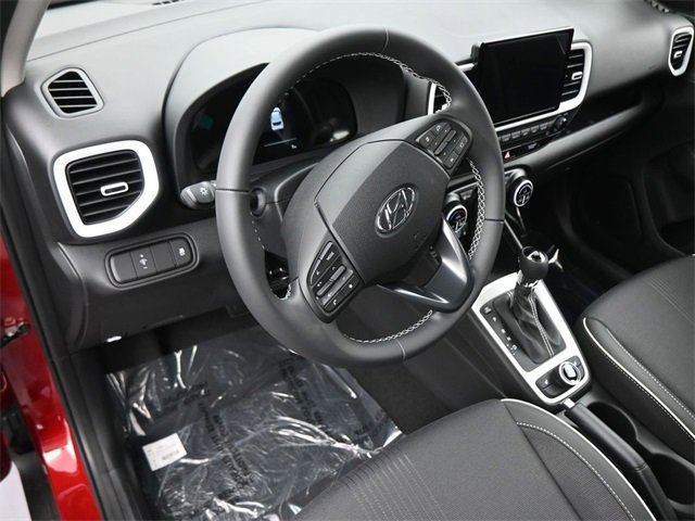 New 2025 Hyundai Venue Limited image 15