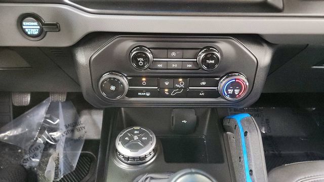 Used 2023 Ford Bronco Black Diamond image 45