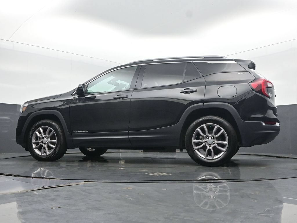Used 2024 GMC Terrain SLT AWD/4WD image 46