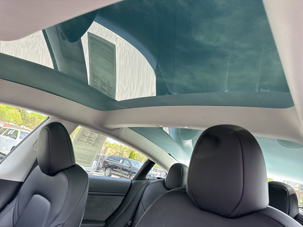 Used 2023 Tesla Model 3 Performance image 11