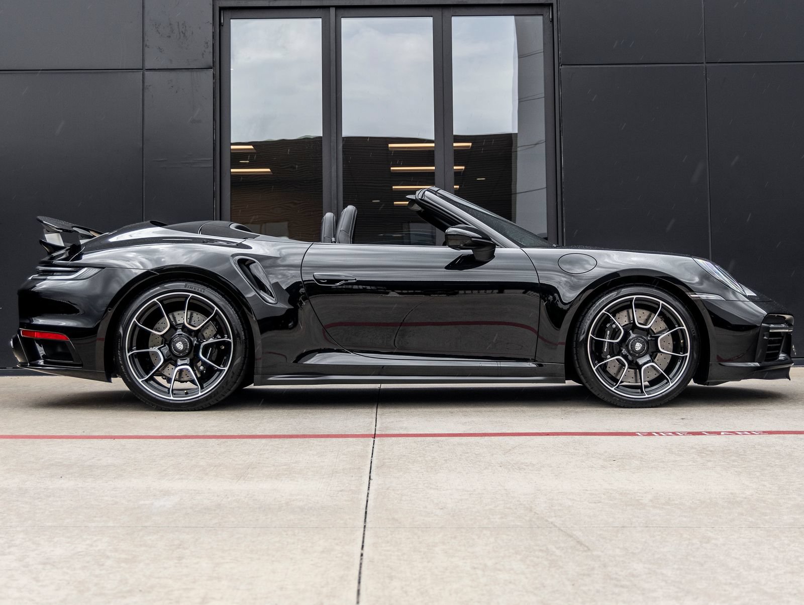Certified 2024 Porsche 911 Turbo AWD/4WD image 13