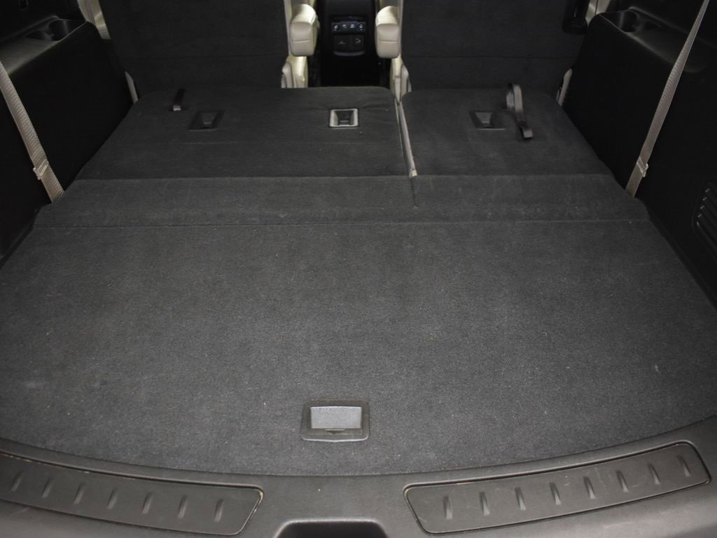 Used 2018 Buick Enclave Essence image 18