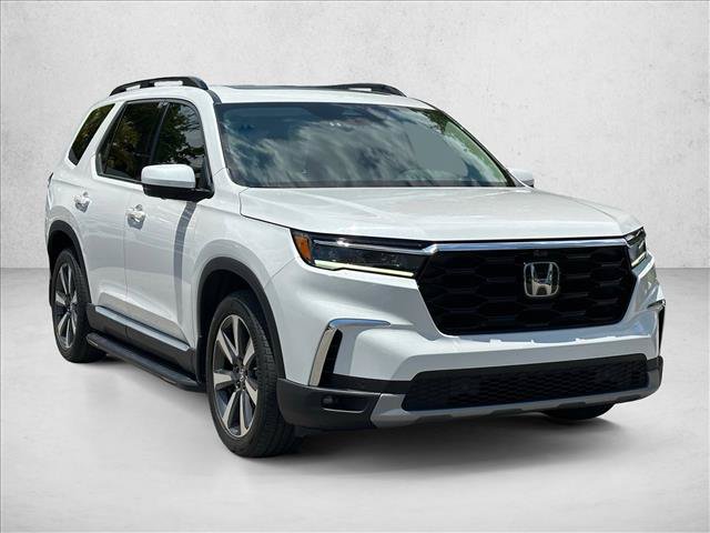 Used 2024 Honda Pilot Elite image 3