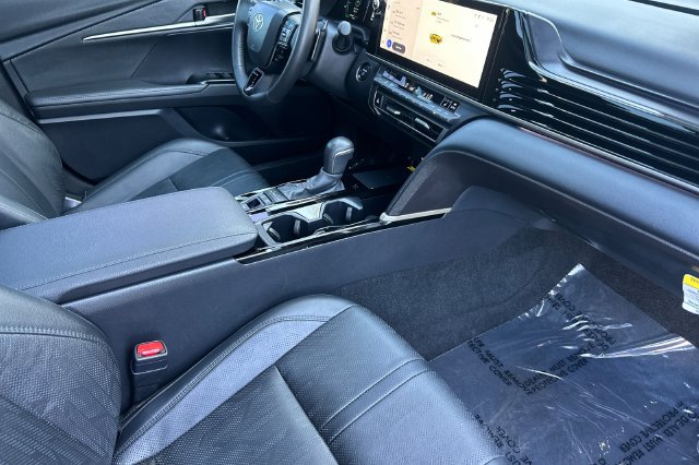 Used 2026 Toyota Camry XSE AWD/4WD image 17
