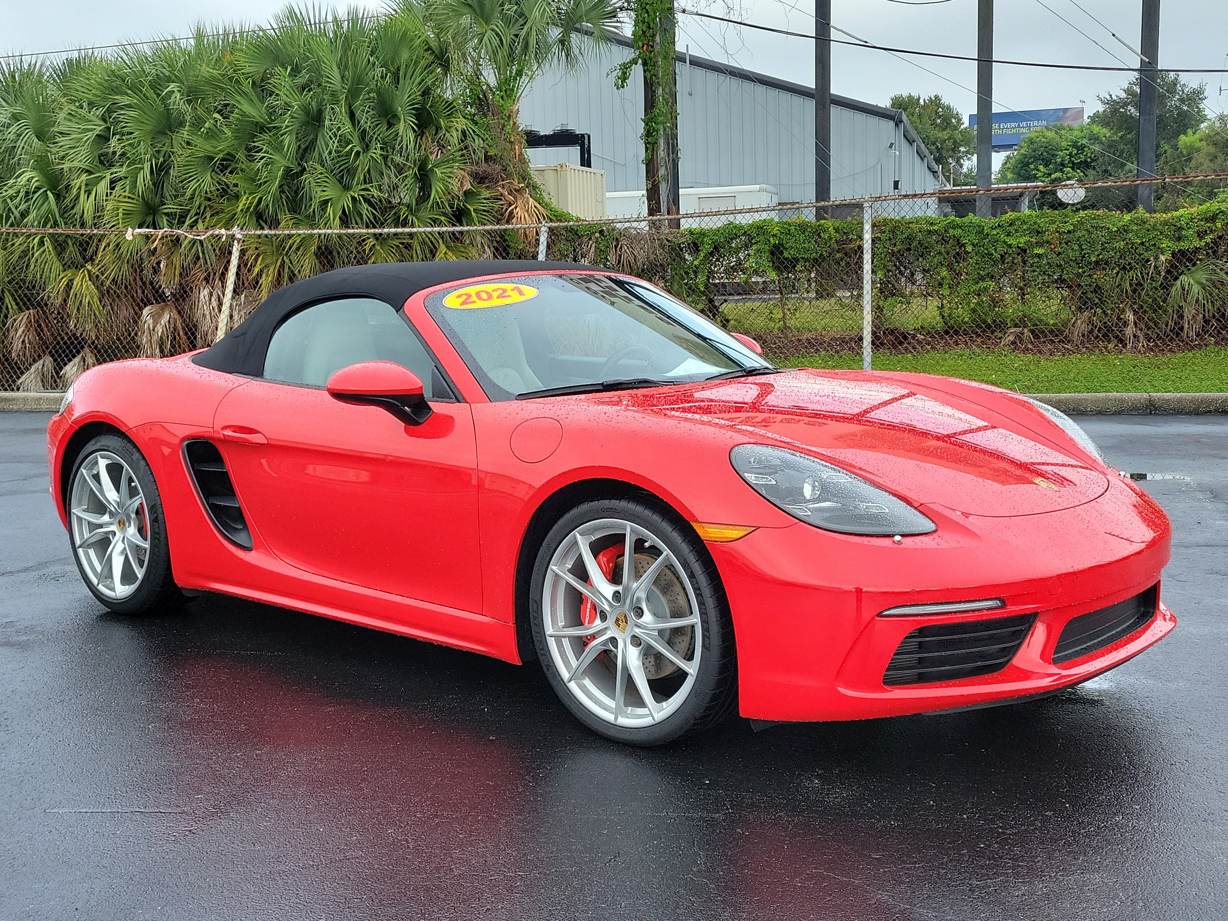 Used 2021 Porsche 718 Boxster S RWD image 2