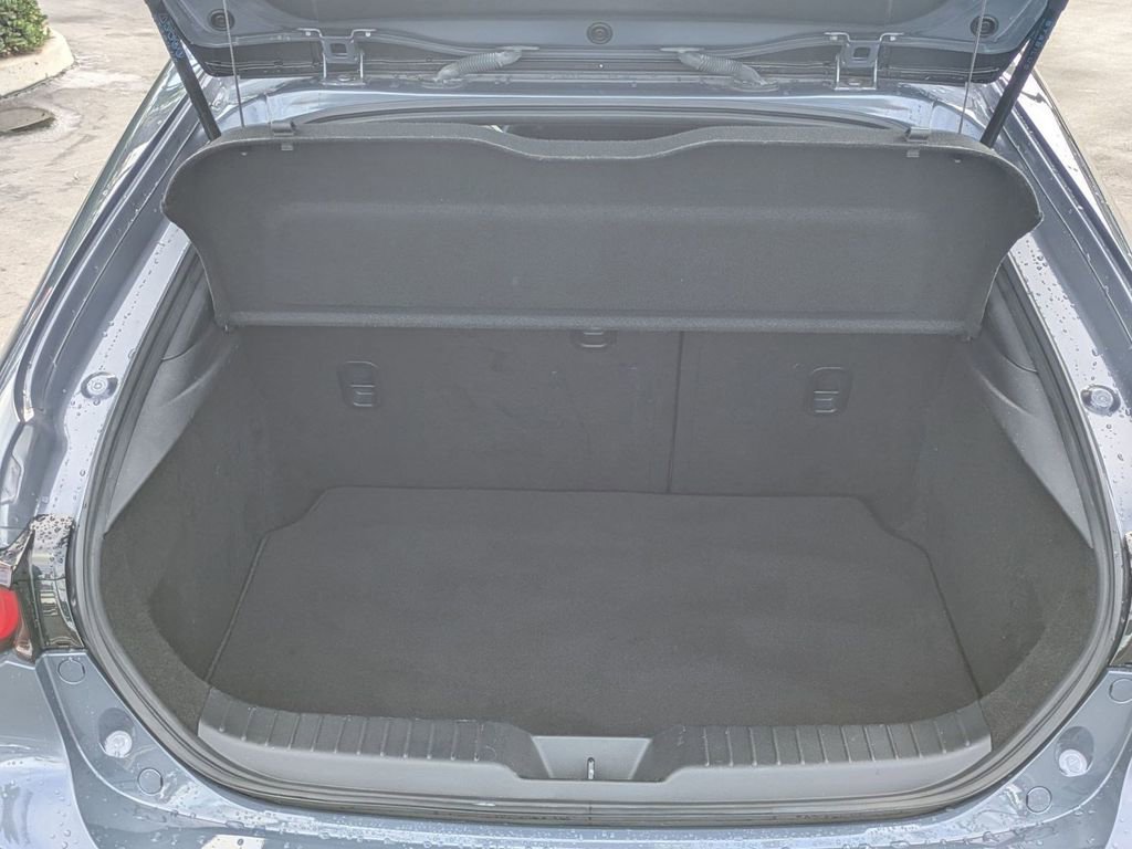 Used 2023 MAZDA MAZDA3 s image 18