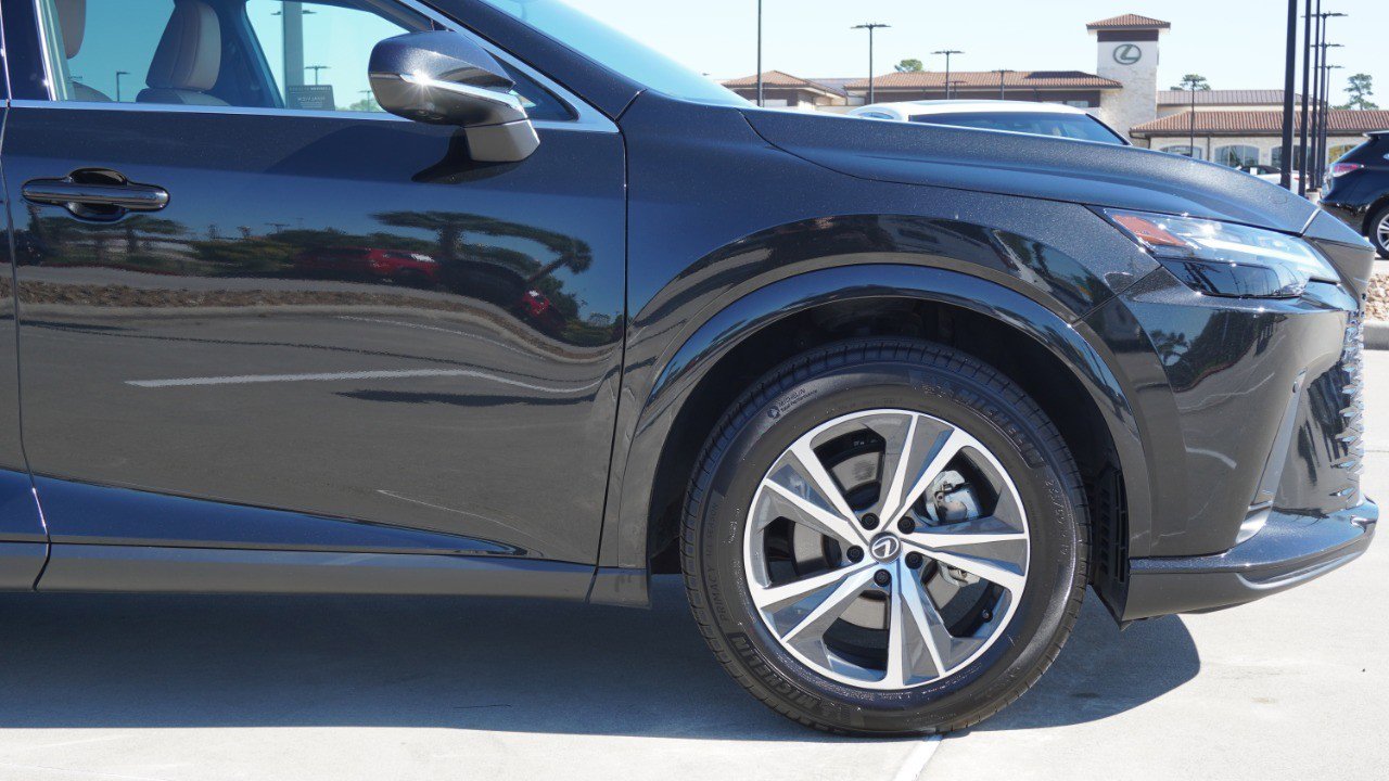 Used 2025 Lexus RX 350 Premium w/ Convenience Package image 9