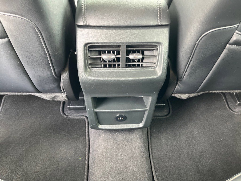 Used 2024 Ford Edge SEL image 12