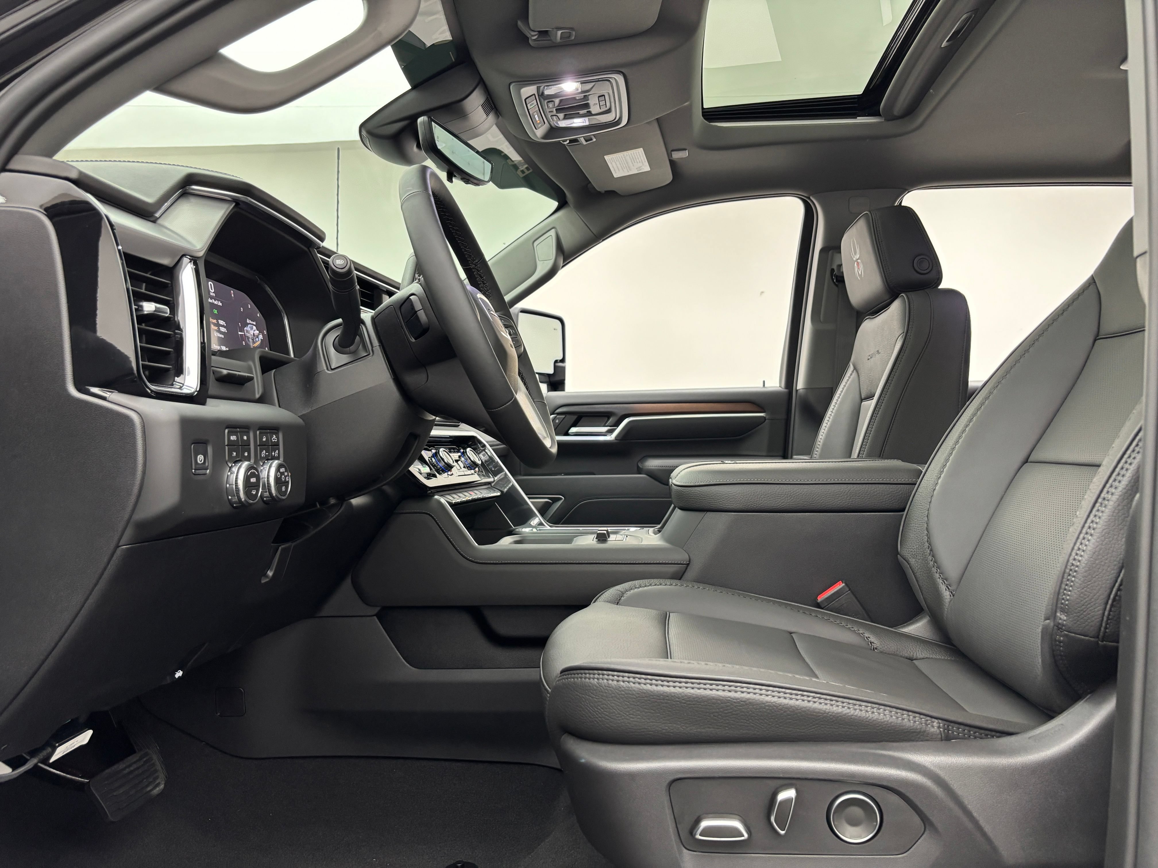 New 2026 GMC Sierra 2500 Denali w/ Denali Reserve Package AWD/4WD image 19