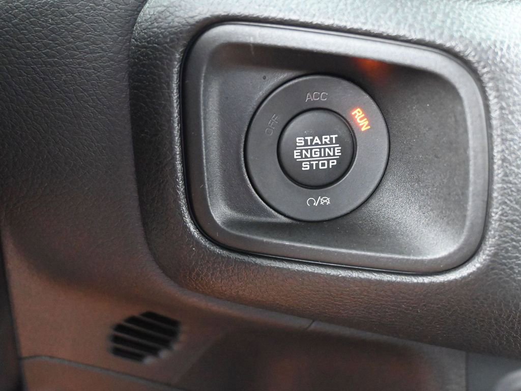 Used 2024 Jeep Gladiator Sport image 25