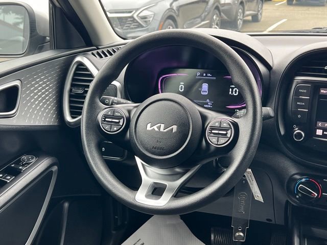 Used 2023 Kia Soul LX FWD image 14