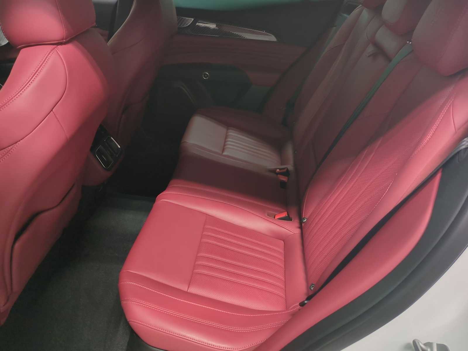 Used 2023 Maserati Grecale Modena image 11