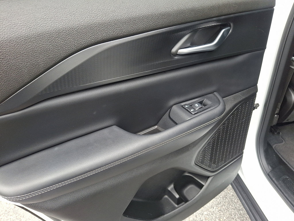 Certified 2023 Jeep Grand Cherokee Altitude image 19