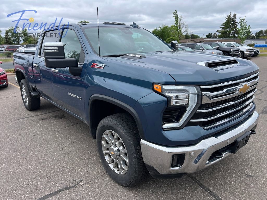 Used 2024 Chevrolet Silverado 3500 LTZ w/ LTZ Premium Package AWD/4WD image 6