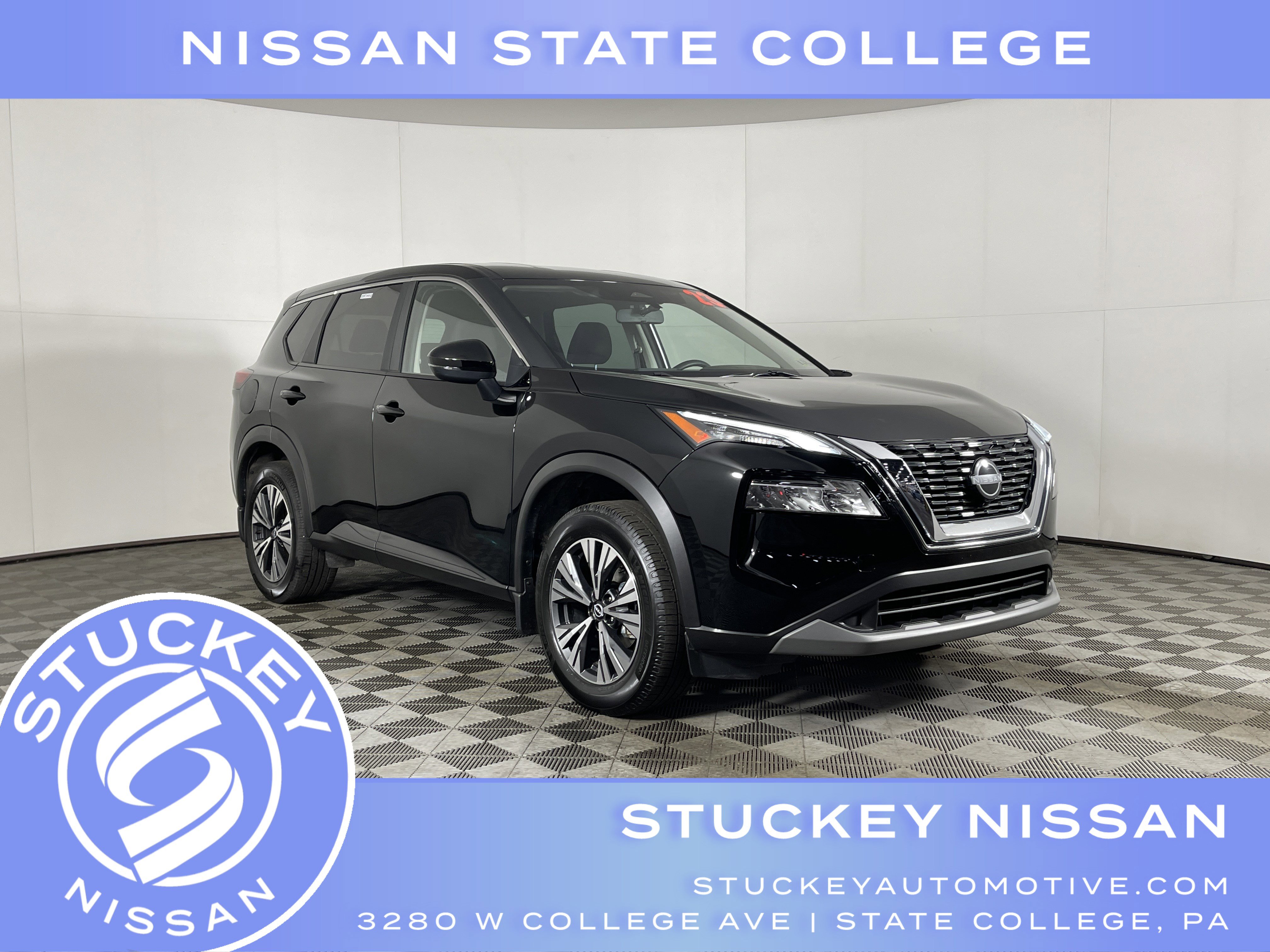 Used 2023 Nissan Rogue SV image 1
