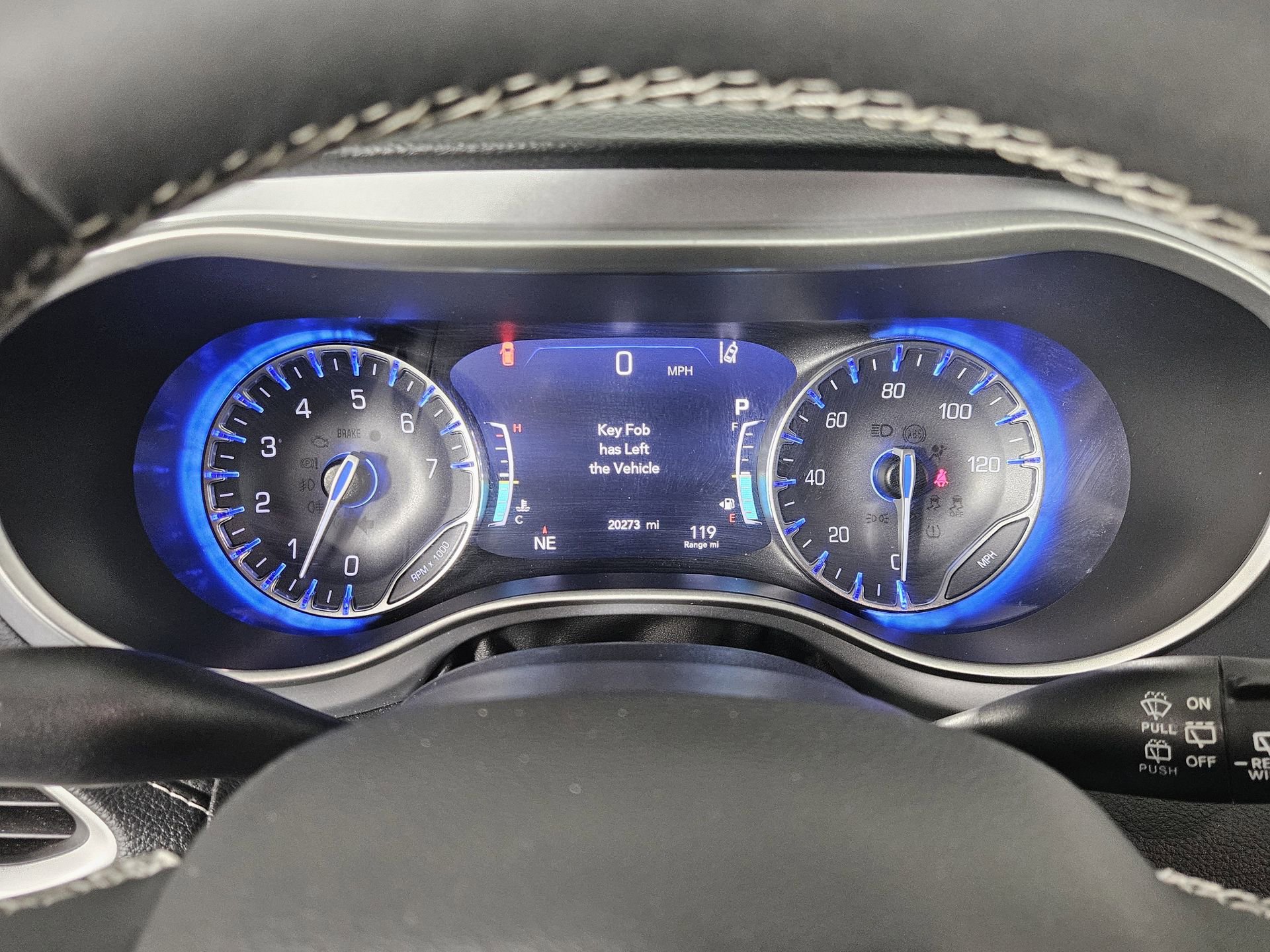 Used 2022 Chrysler Pacifica Touring-L w/ Uconnect Theater Family Group AWD/4WD image 19