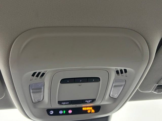 Used 2025 Buick Envision Preferred AWD/4WD image 41