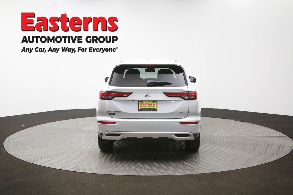Used 2024 Mitsubishi Outlander SE image 37