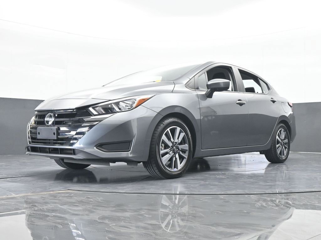 Used 2023 Nissan Versa SV image 53
