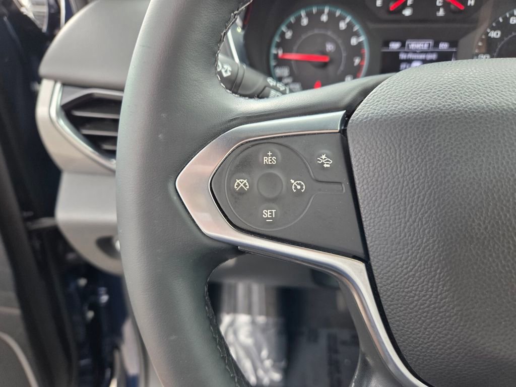 Certified 2023 Chevrolet Traverse LT FWD image 30