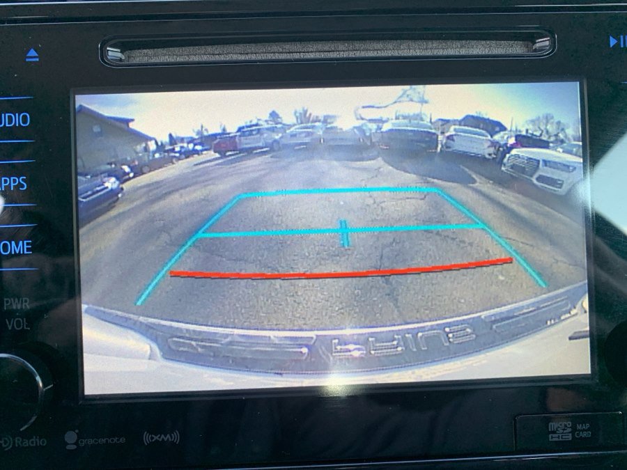 Used 2016 Toyota Prius Three image 17