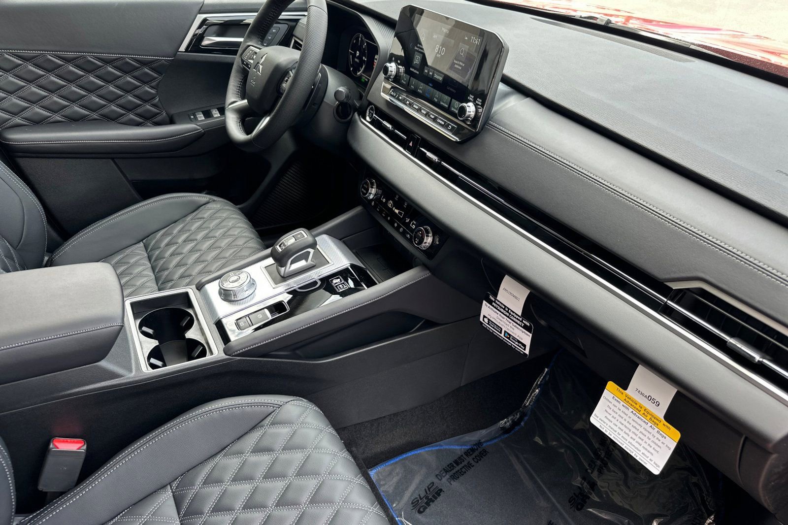 New 2025 Mitsubishi Outlander SEL image 15