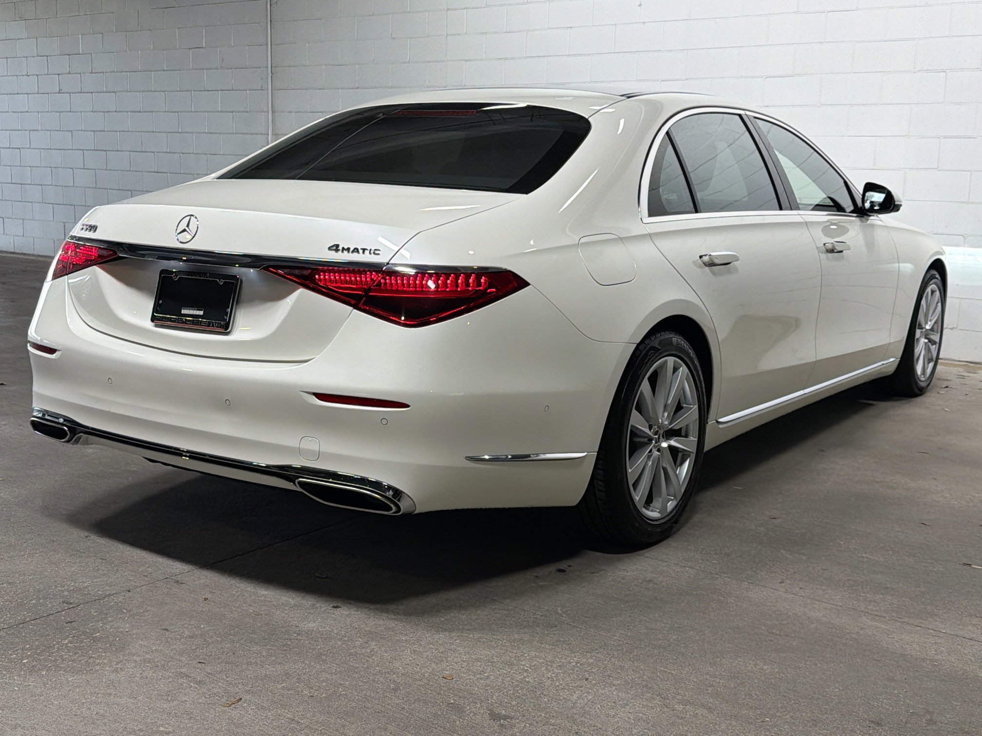 Used 2021 Mercedes-Benz S 500 4MATIC image 7