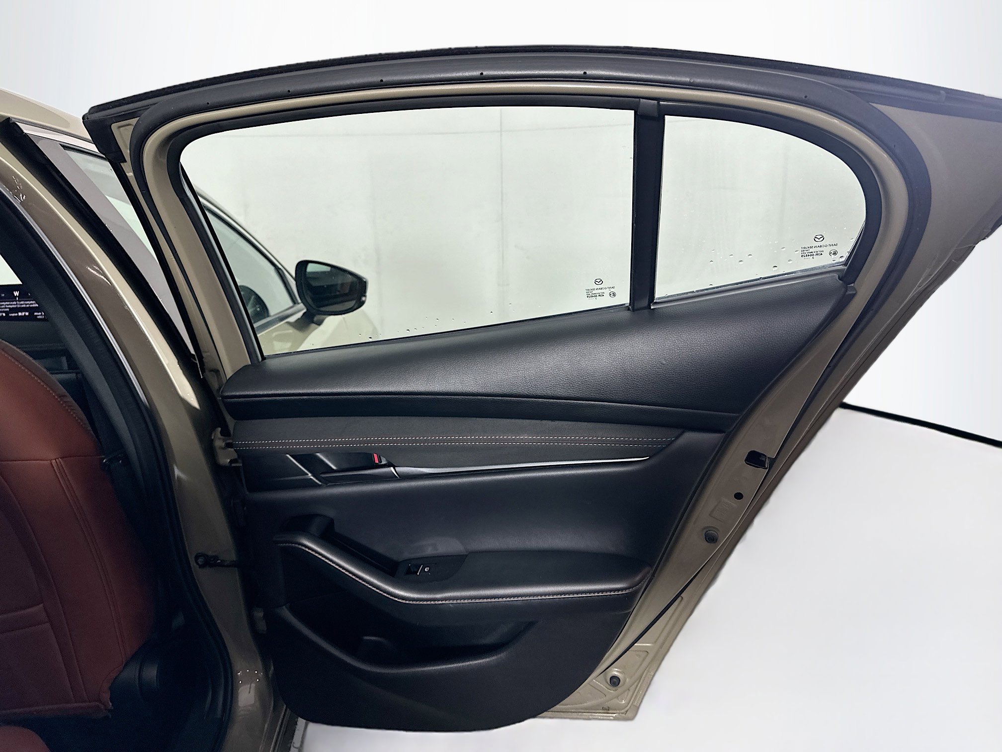 Used 2024 MAZDA MAZDA3 s image 28