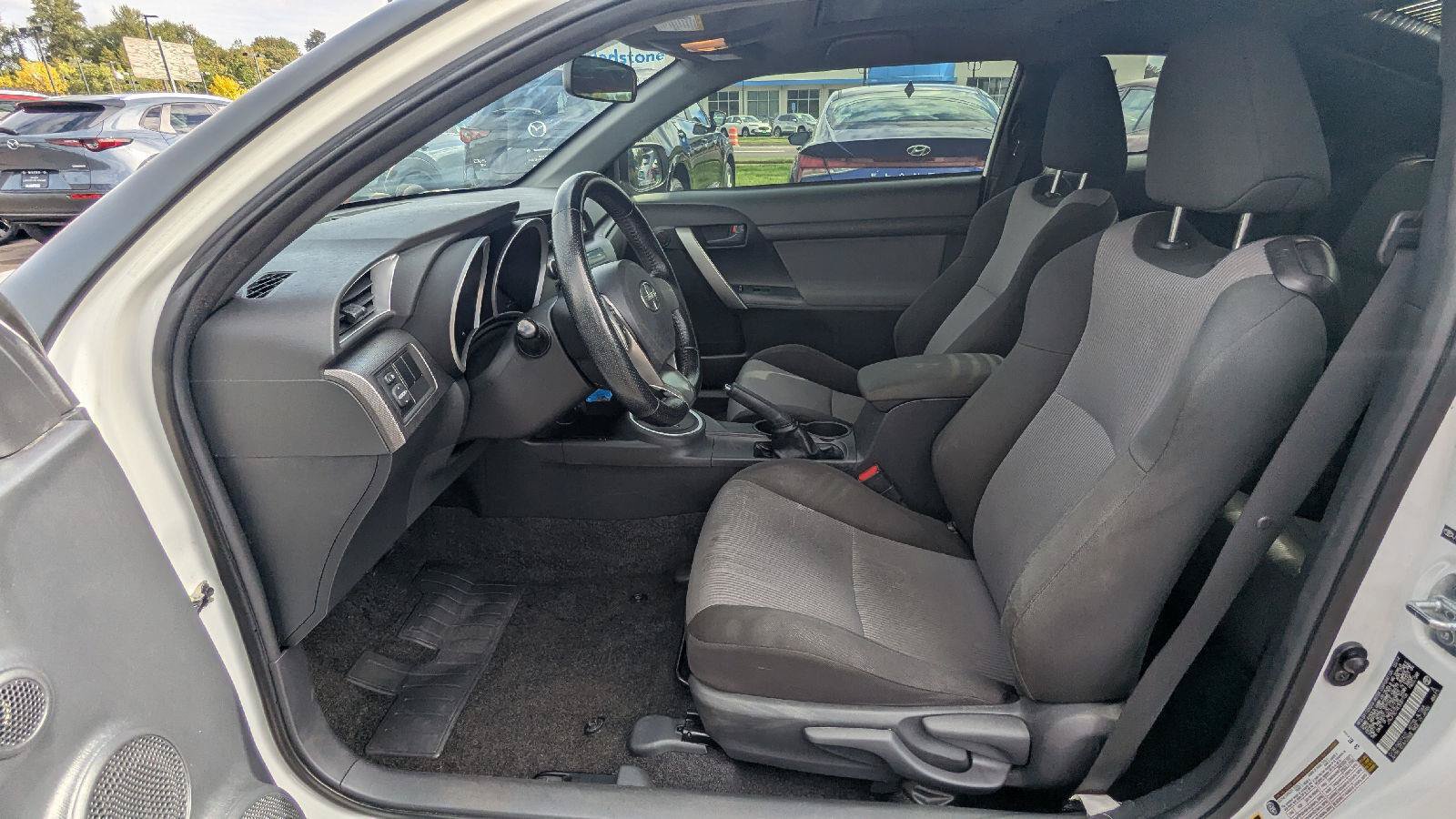 Used 2014 Scion tC FWD image 12