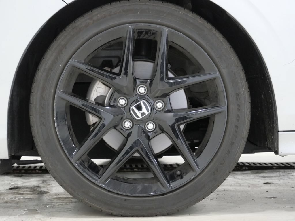 Used 2025 Honda Civic Sport image 9