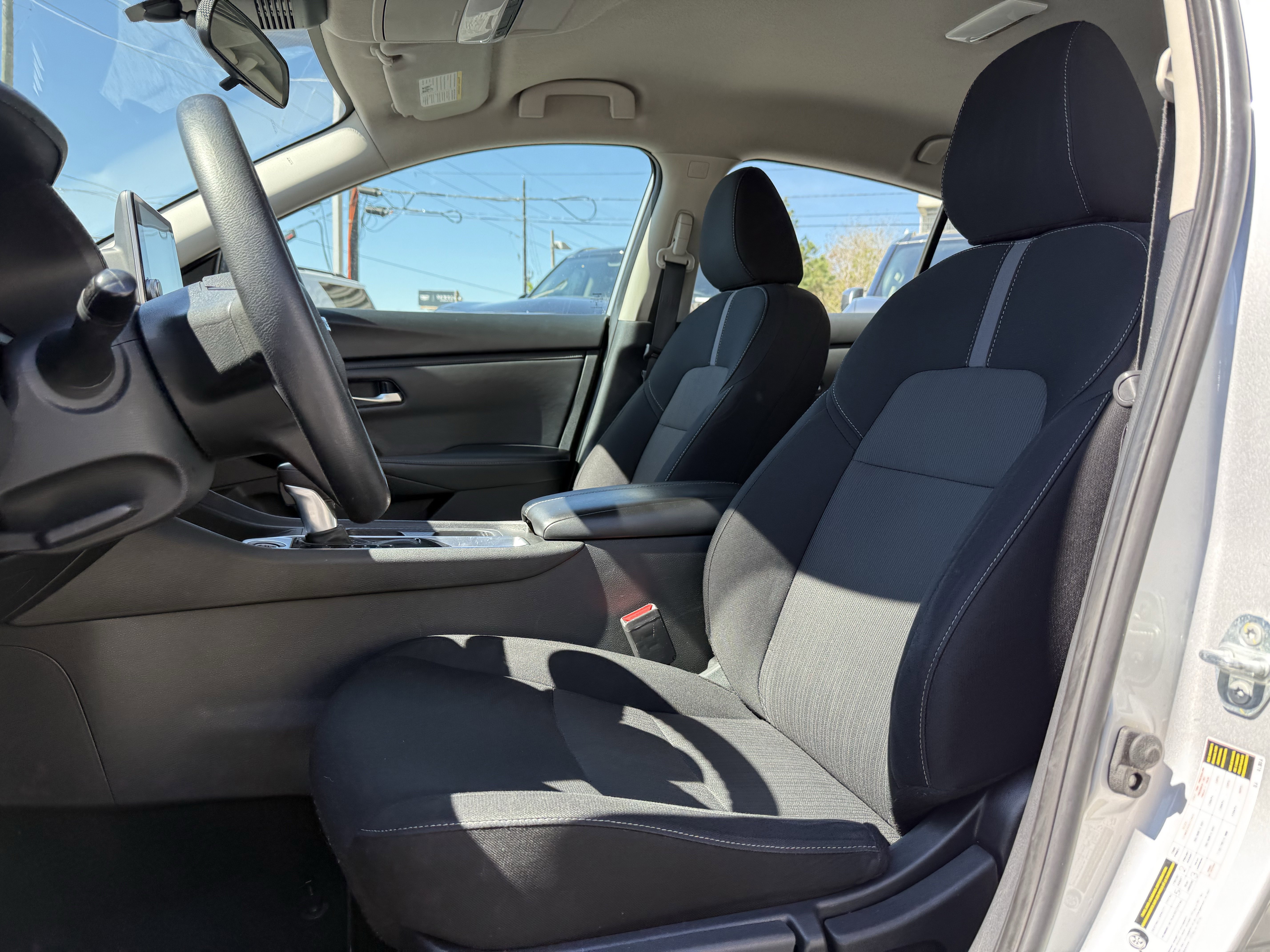 Used 2023 Nissan Sentra SV image 12