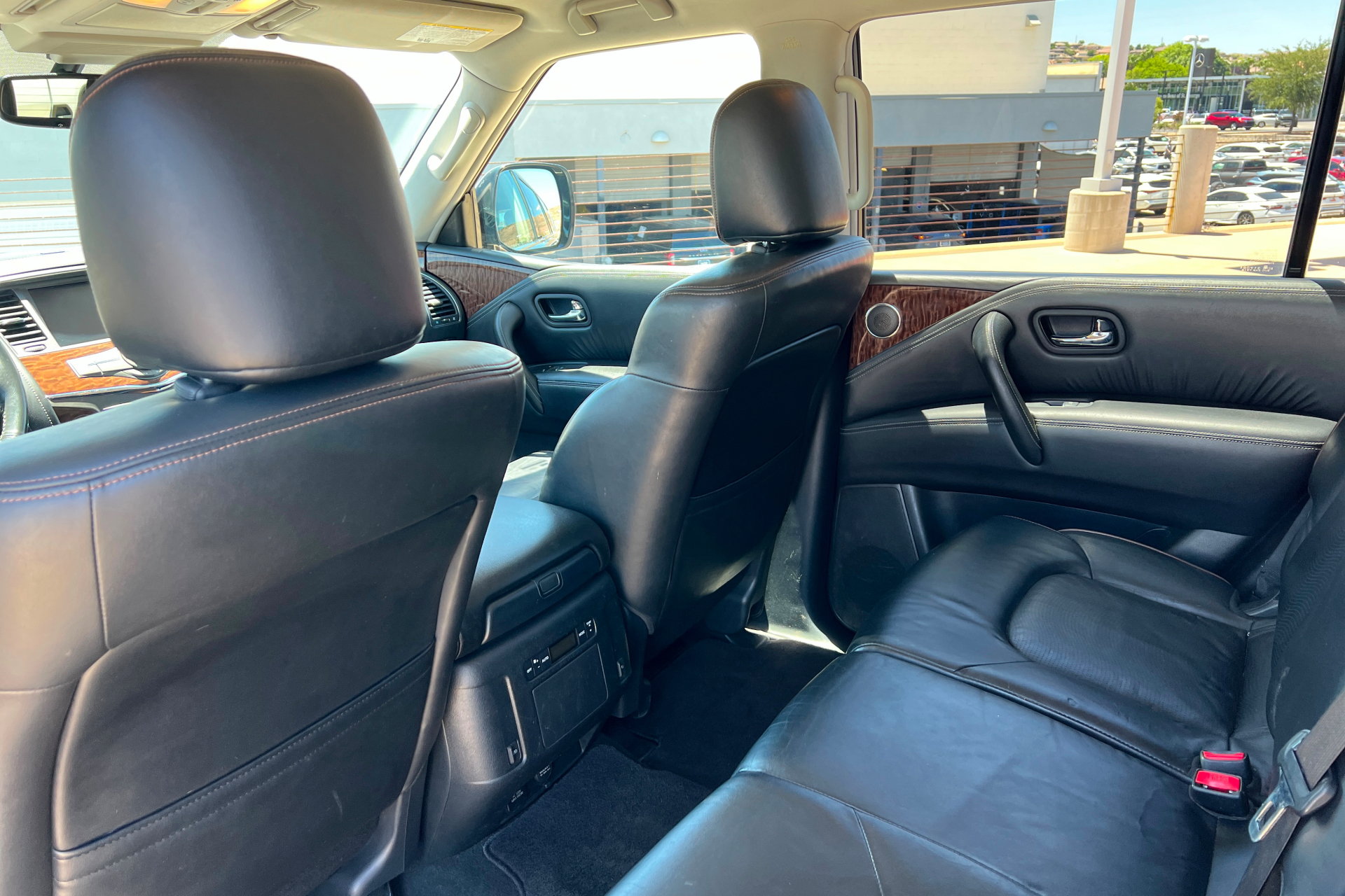 Used 2018 Nissan Armada SL w/ Moonroof Package AWD/4WD image 19