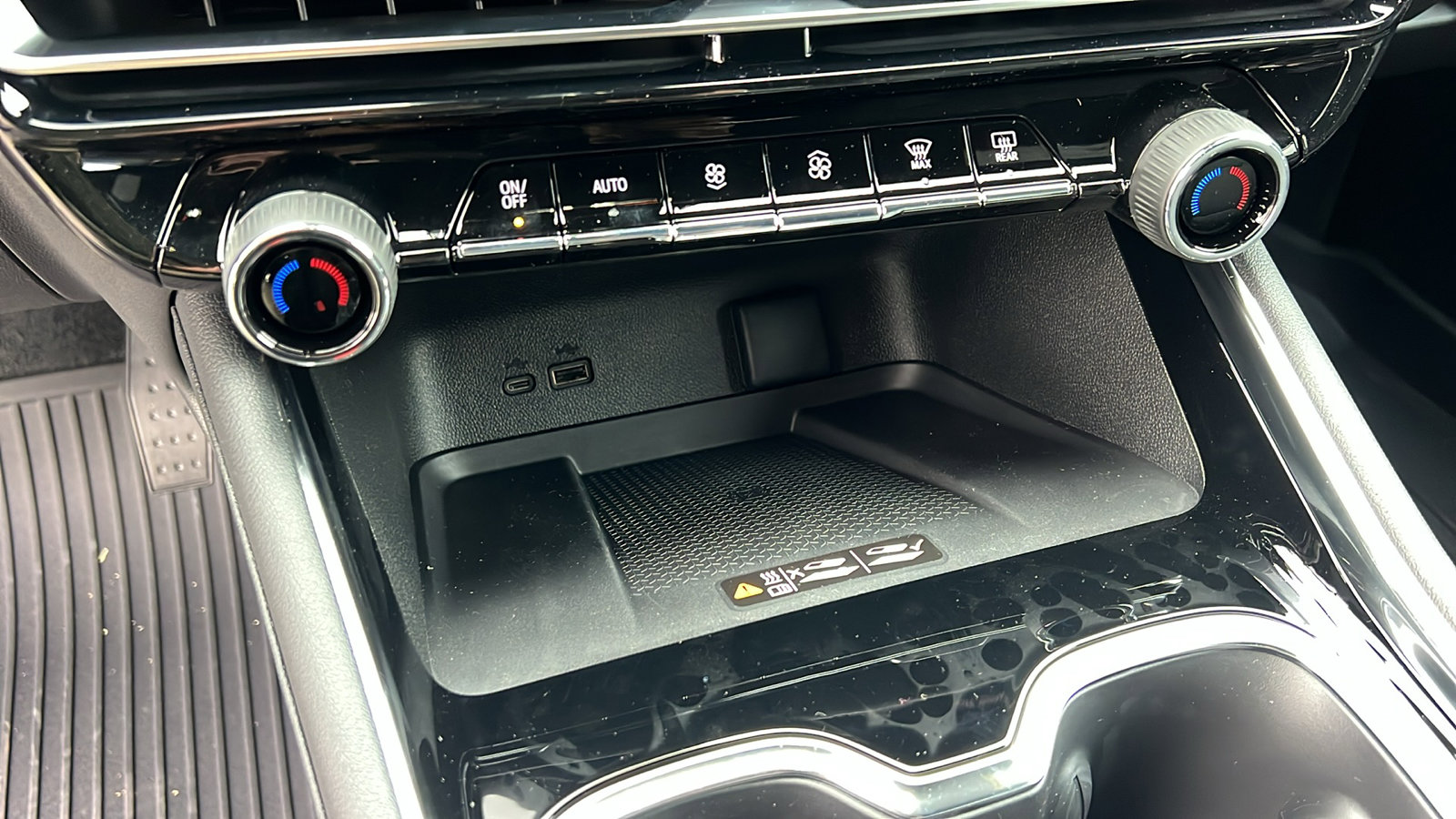 New 2026 Chevrolet Traverse Z71 w/ Driver Confidence Package image 21